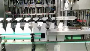 Taponadora automática de cuatro ruedas