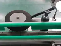 Etiquetadora automática de botellas redondas