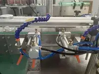 Taponadora automática de un cabezal
