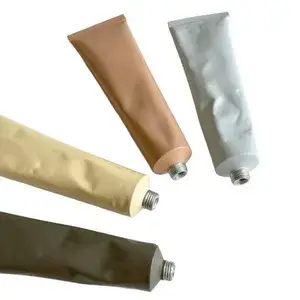 Llenado de tubo de aluminio